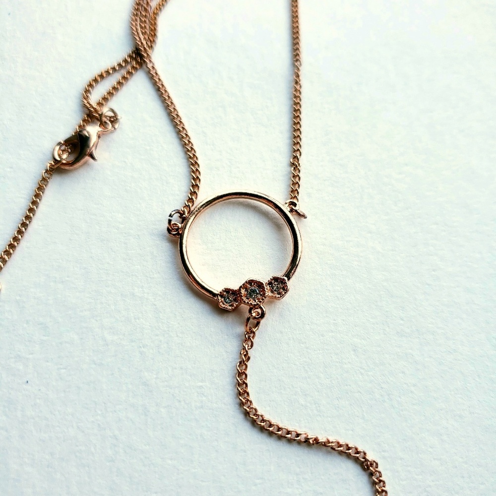 NWT Luv AJ Full Bloom Lariat Rose Gold